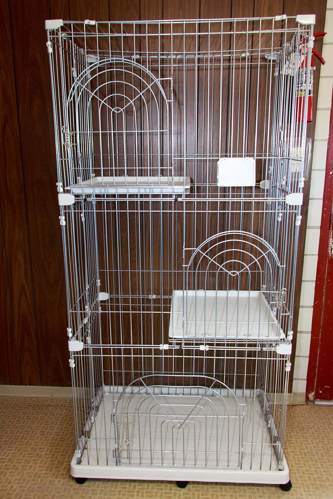 Cat boarding facility